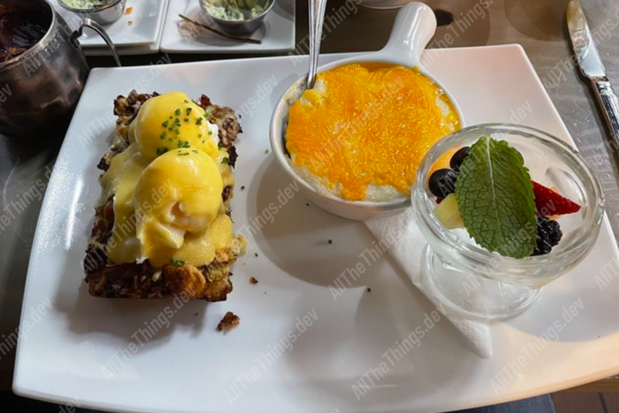 Georges bread pudding benedict and grits