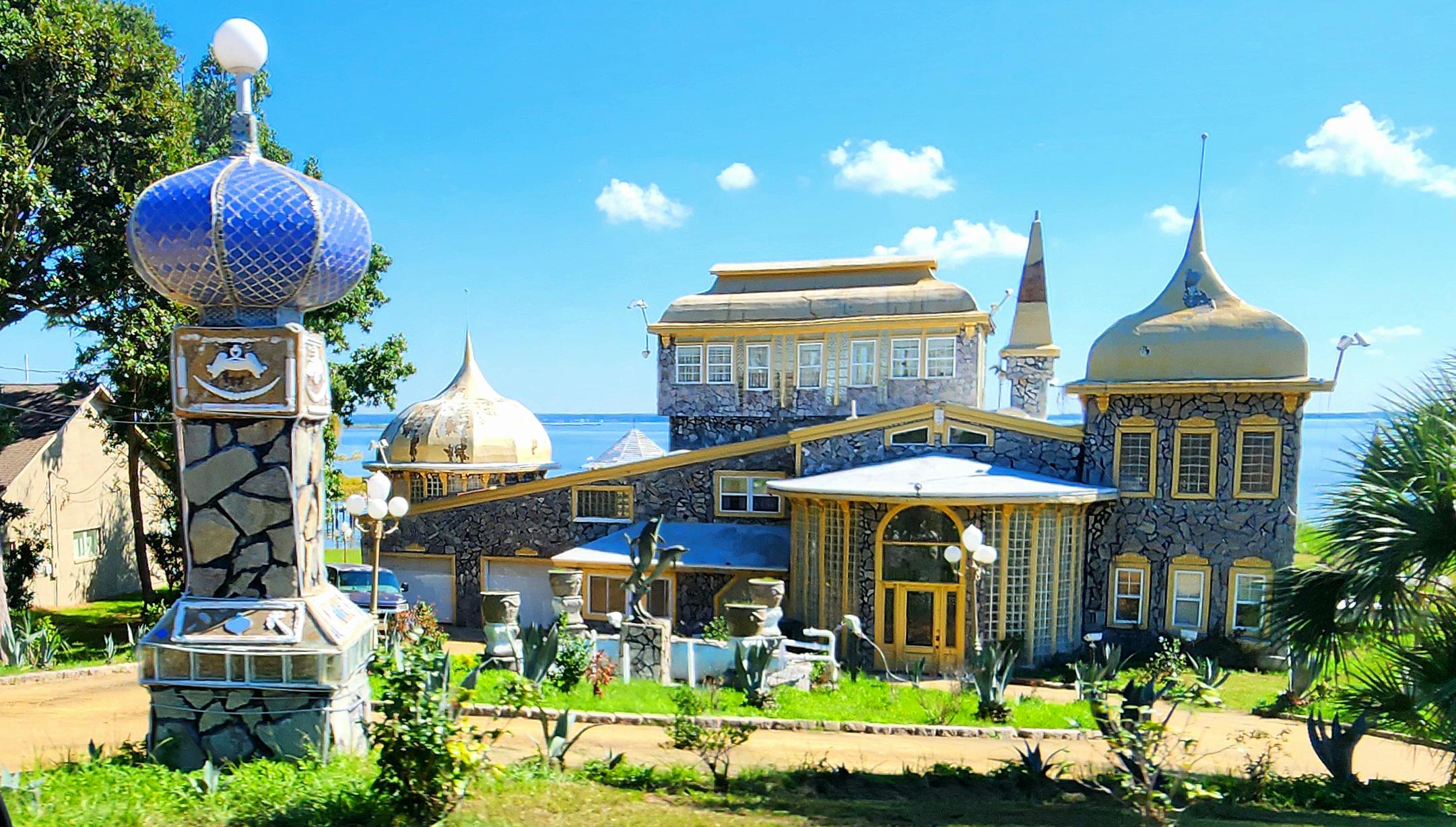 The Golden Palace on Scenic Highway